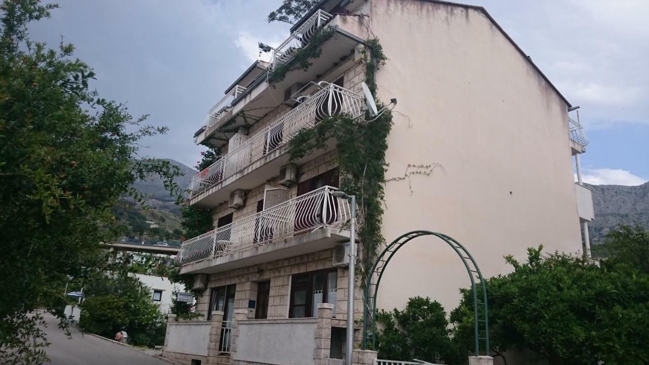 Apartmani Tina Подгора Екстериор снимка