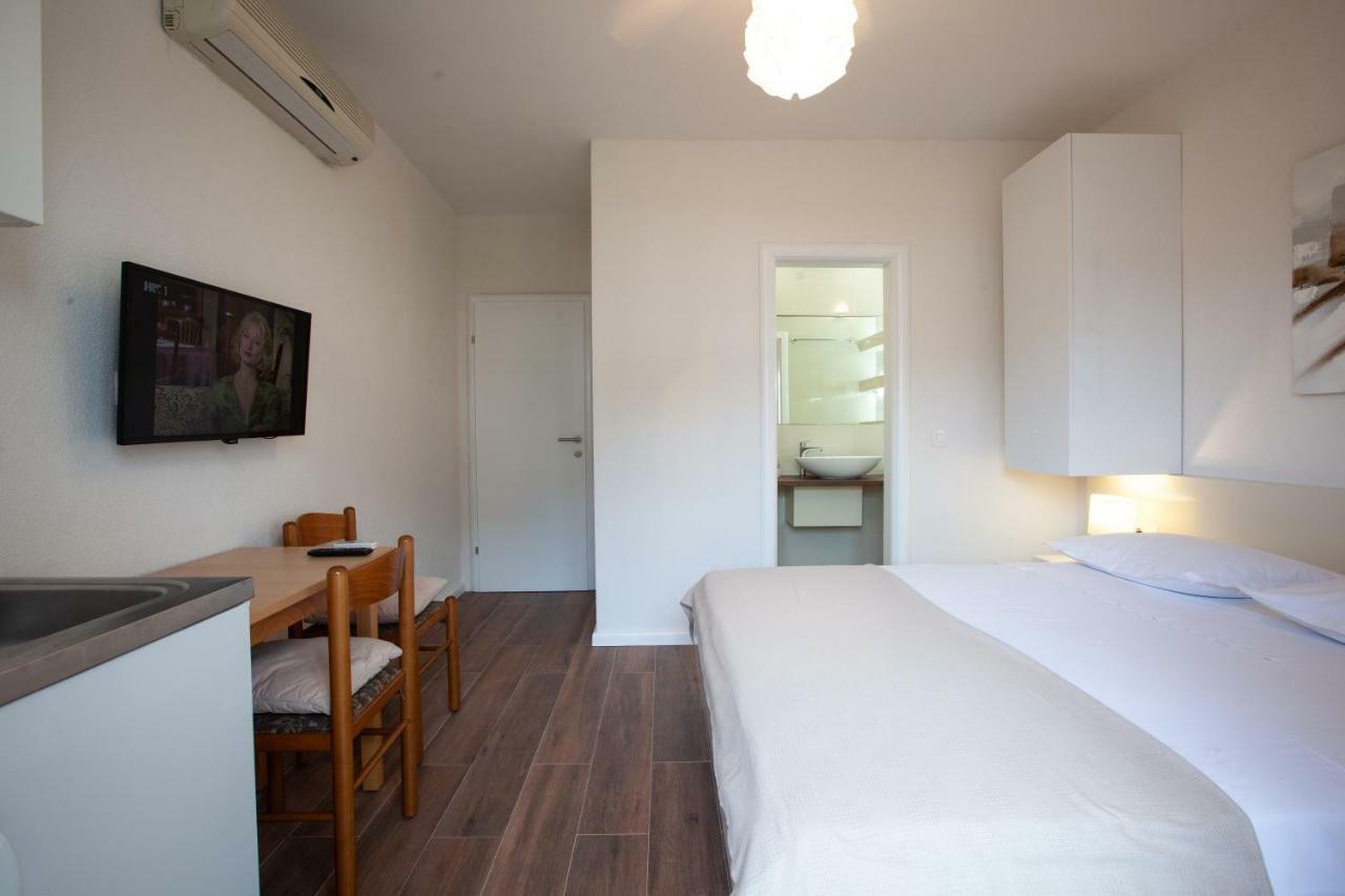 Apartmani Tina Подгора Екстериор снимка