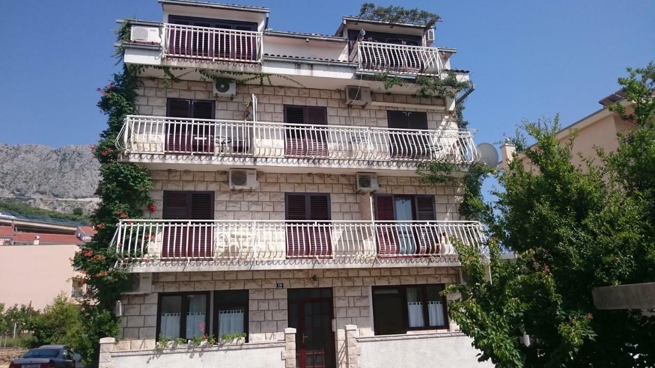 Apartmani Tina Подгора Екстериор снимка