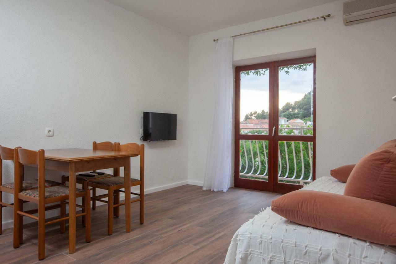 Apartmani Tina Подгора Екстериор снимка